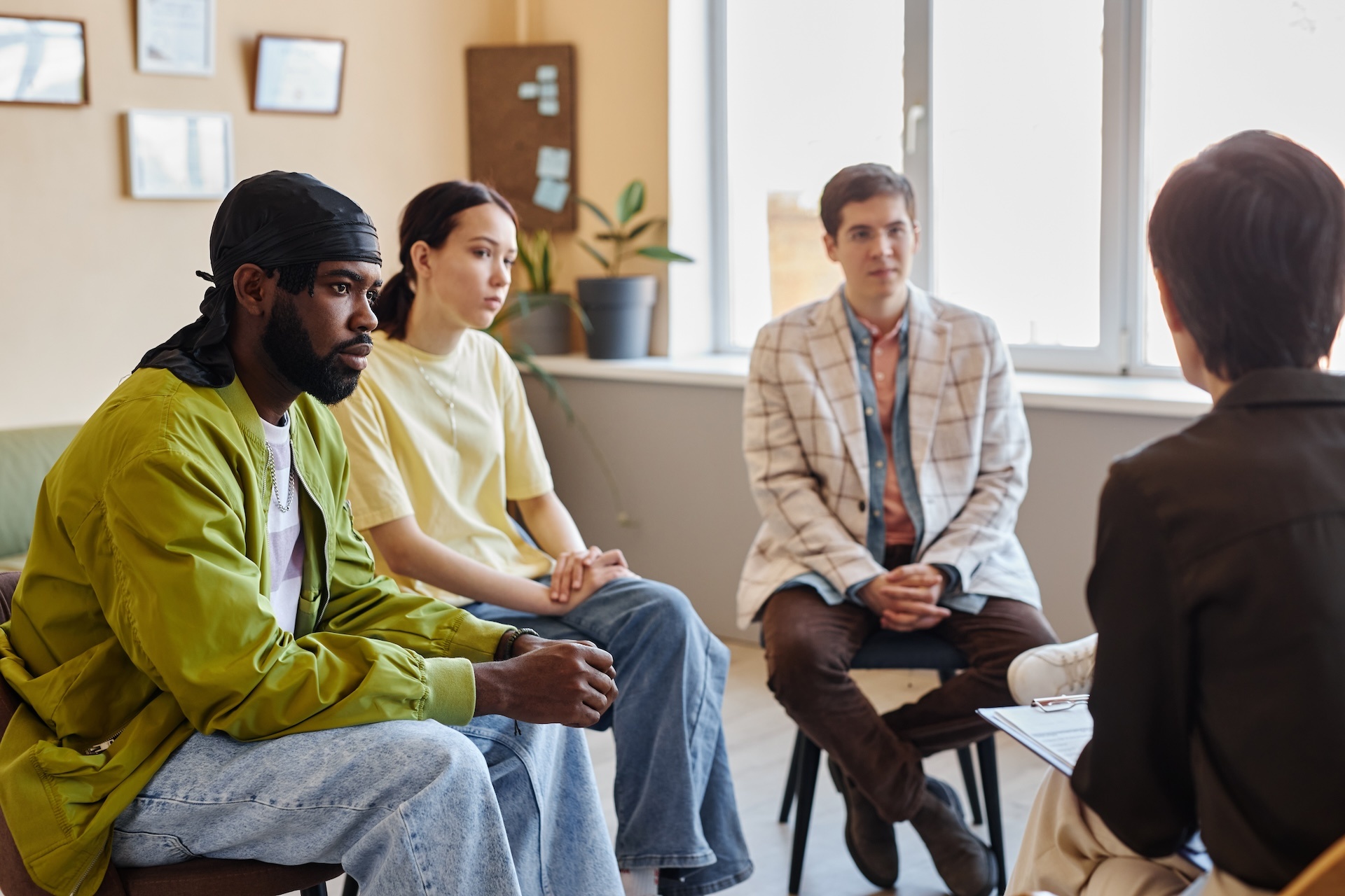 young-people-listening-to-psychologist-2023-11-27-05-22-38-utc