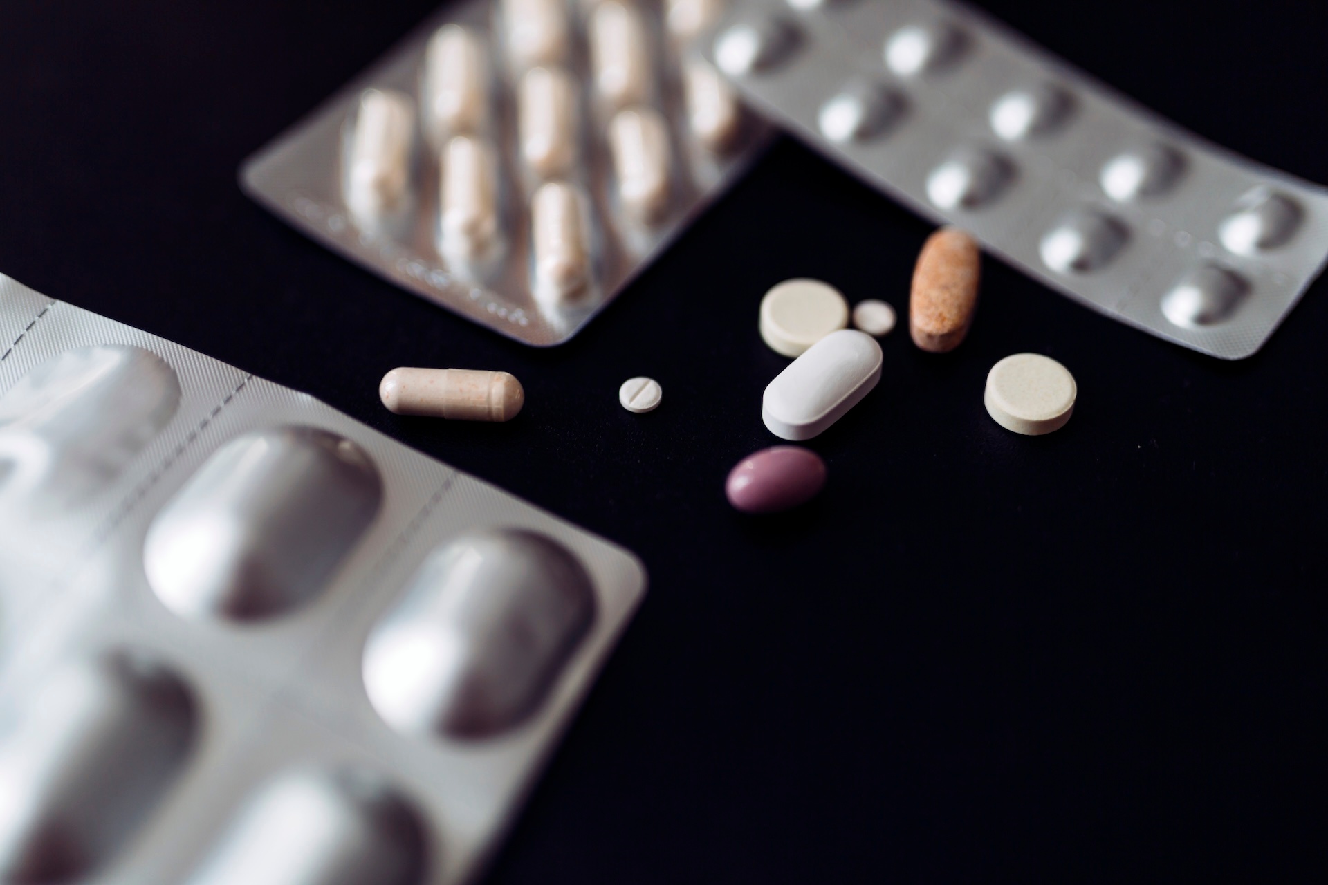 antibiotics-and-medication-2025-03-15-16-01-00-utc