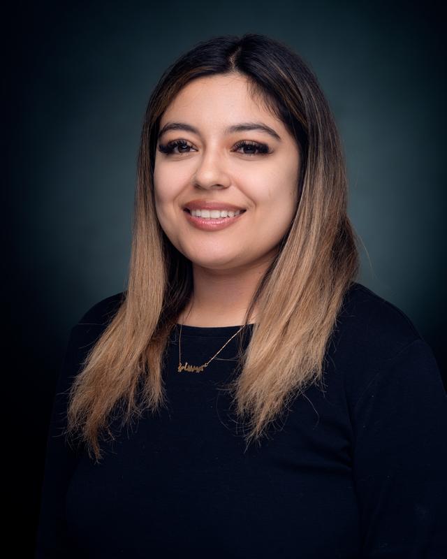 Kim Lomeli: Jr Customer Service Representative