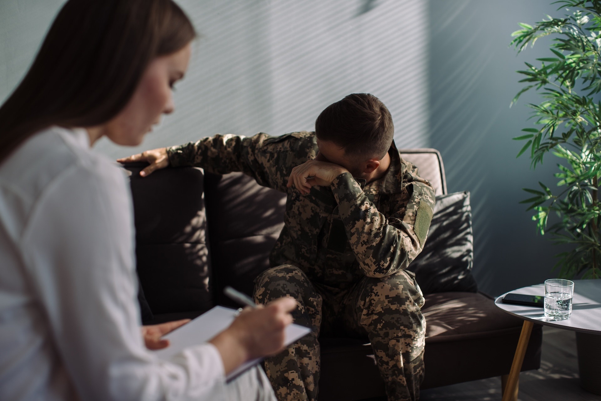 male-military-officer-having-appointment-with-psyc-2025-02-21-15-33-45-utc