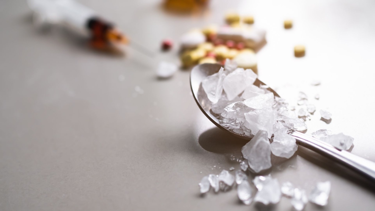 What Does Meth Look Like? A Guide to Identifying Methamphetamine